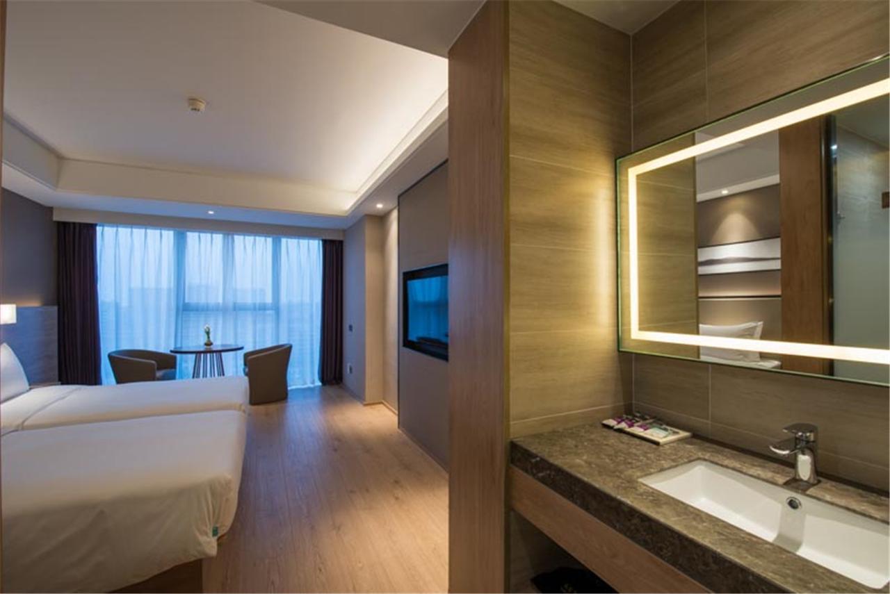 Mercure Yantai Golden Beach Exterior photo